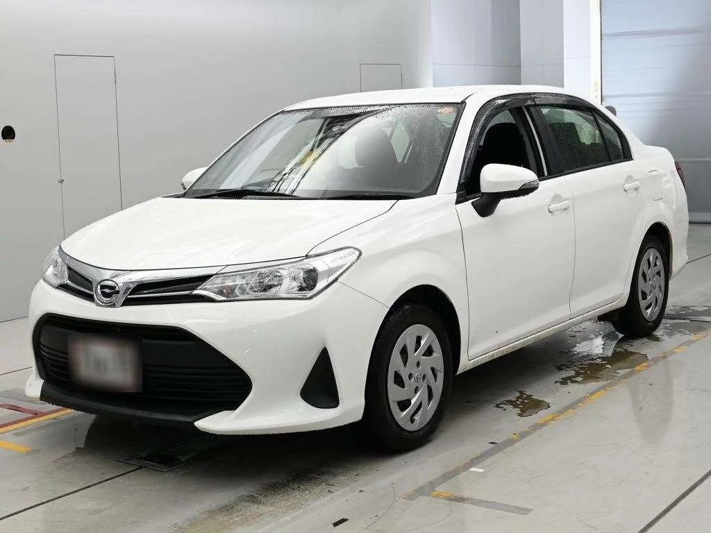 Toyota Corolla Axio NRE161 2018